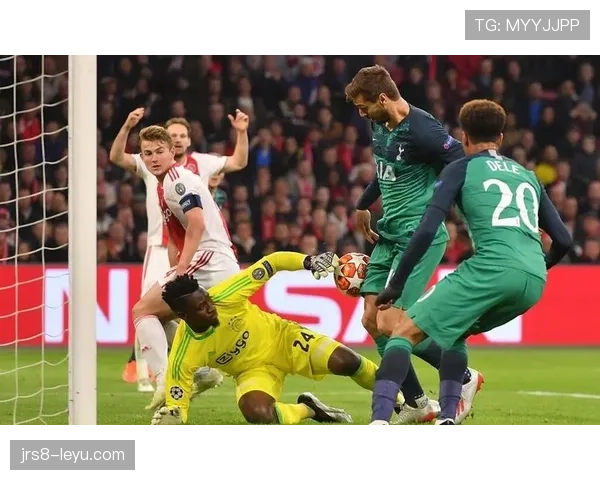 哥伦比亚中场强势复苏,球队状态回暖力争重返胜利轨道 哥伦比亚中场强势复苏,球队状态回暖力争重返胜利轨道