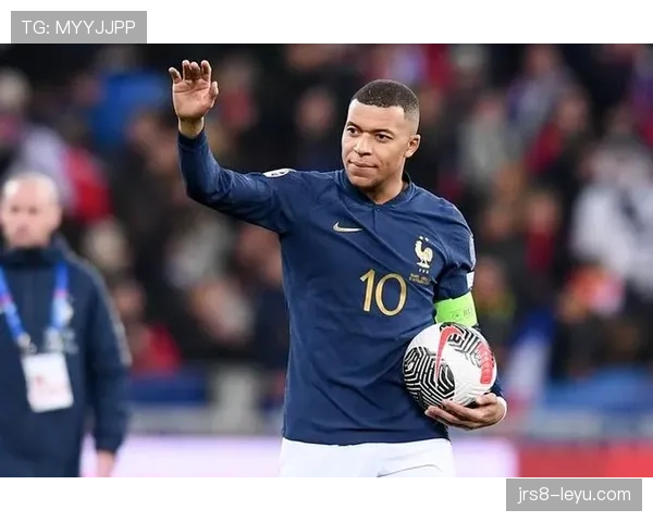 姆巴佩接棒齐达内，闪耀赛场加冕法国足球新王