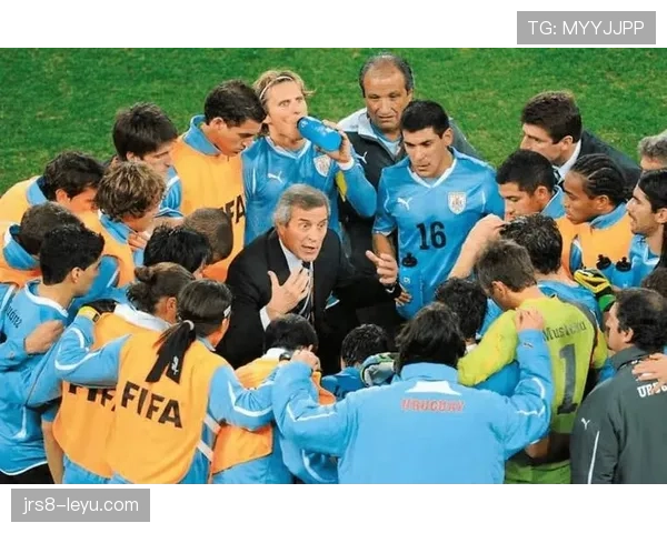 吉布斯-怀特助球队逆转局势，状态回暖表现令人期待