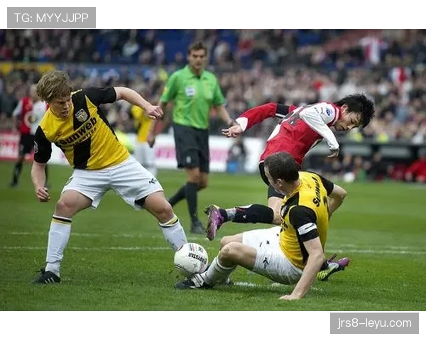 穆西亚拉训练场专注度拉满，球队备战新赛季状态显著回升