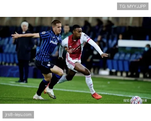 库杜斯：从北西兰新星到阿贾克斯王牌的生涯全景解析